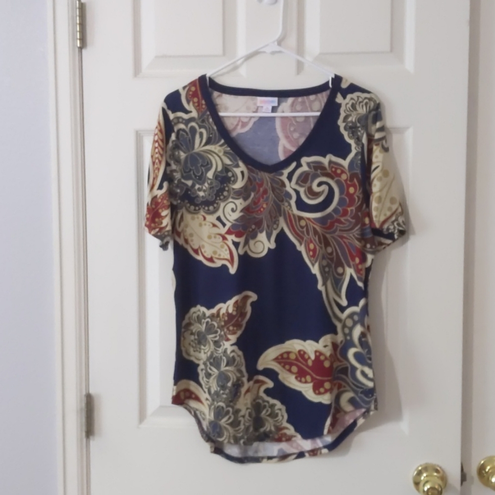 LuLaRoe Iris Top